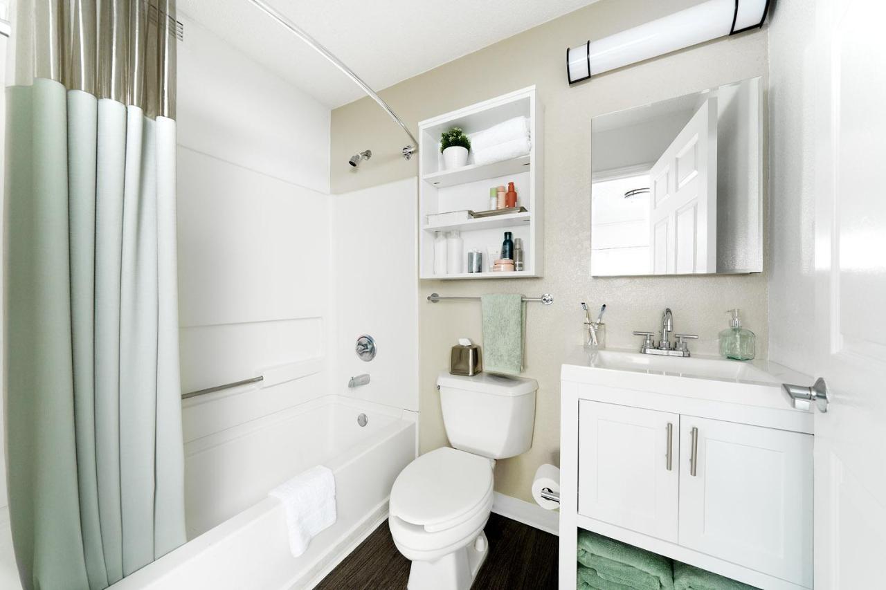 Intown Suites Extended Stay Chicago Il - Elk Grove O'Hare Elk Grove Village Exteriör bild